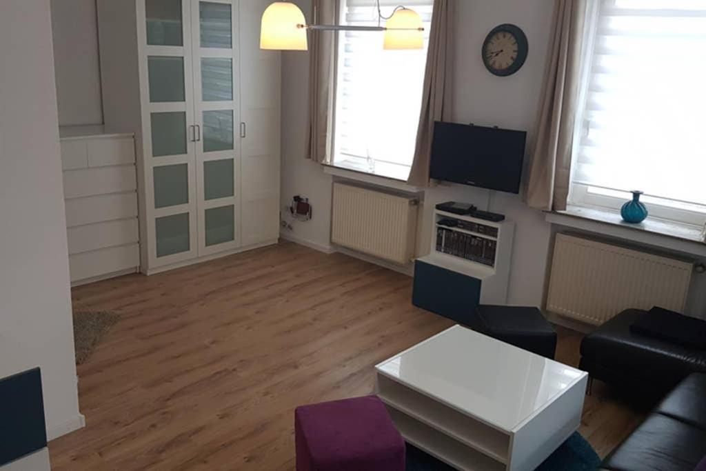 Appartement Vanille, Ferienwohnung Mit Eigenem Eingang, Wie Ein Kleines Haus Bad Salzuflen Exterior foto