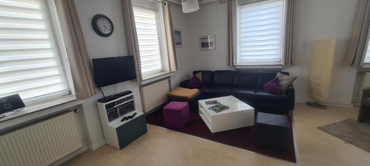 Appartement Vanille, Ferienwohnung Mit Eigenem Eingang, Wie Ein Kleines Haus Bad Salzuflen Exterior foto